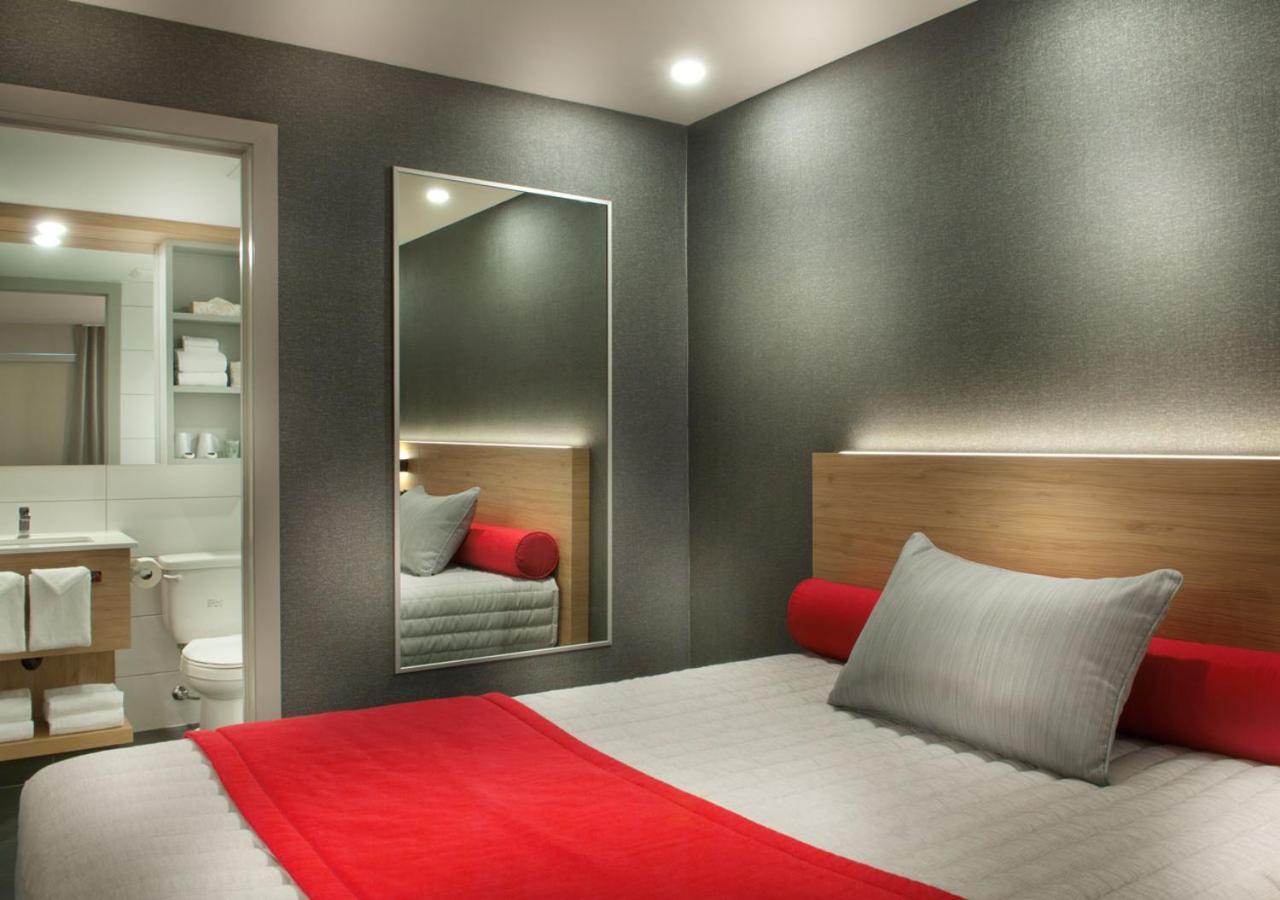 Ramada By Wyndham Laval Hotel Kültér fotó
